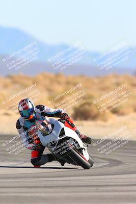 media/Jan-10-2025-CVMA Friday Practice (Fri) [[489e0da257]]/Group 4 and Trackday/Session 4 (Turn 16)/